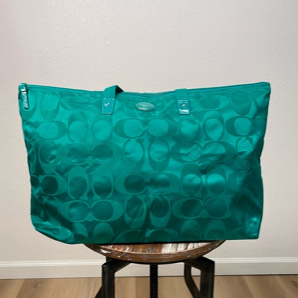 Rare Coach XL EMERALD GREEN Weekender Tote + Pouch - Picture 1 of 8